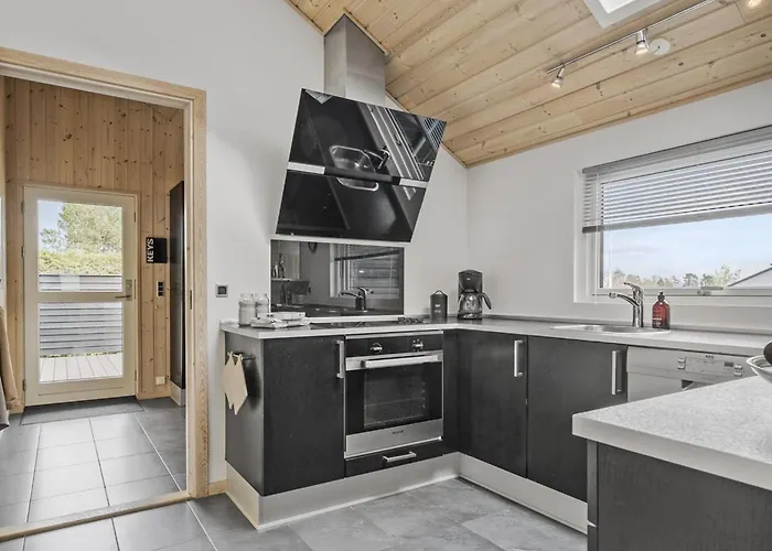 Hansa - 900m From The Sea By Interhome *